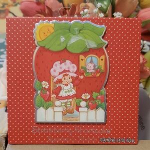 ⭐️3for$20⭐️Strawberry Shortcake Eyeshadow Palette